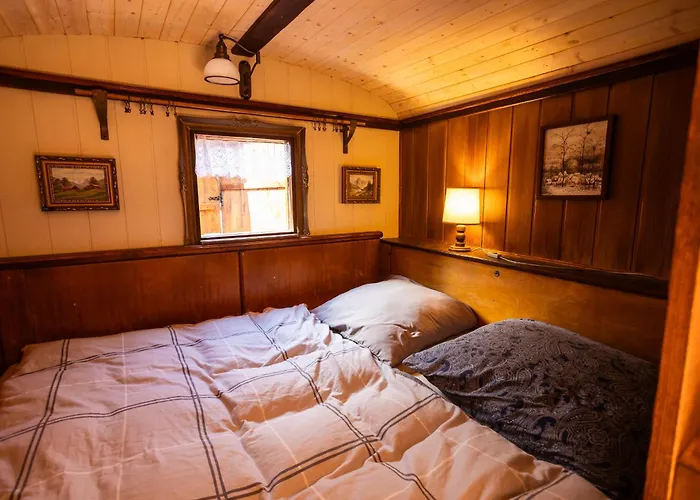 Tiny-house In Paradise - Maringotka V Raji Daire *