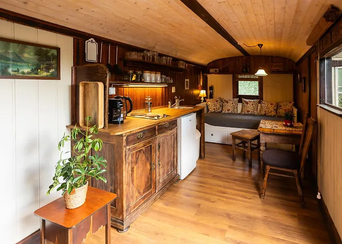 Tiny-house In Paradise - Maringotka V Raji Daire Turnov
